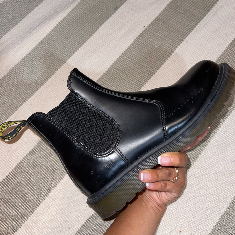 Dr. Martens 2976 Chelsea Boot